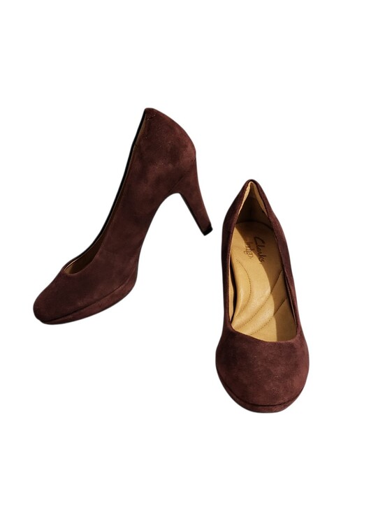 Clarks Shoes - Clarks Indigo Wessex Wyvern Suede Pumps High Heel Shoes Sz 6.5 M Burgundy Glam